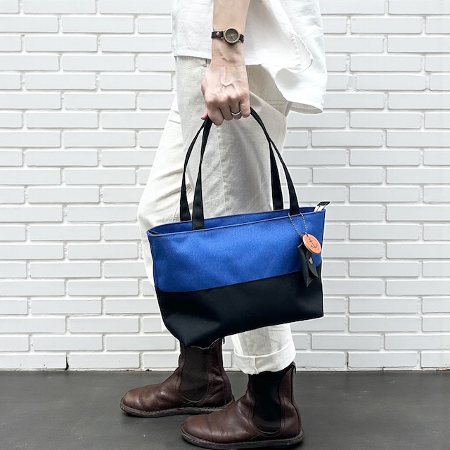 halb mini　ブルー×ブラック（コーデュラナイロン　撥水加工ナイロン素材トートバッグ）＜受注製作＞