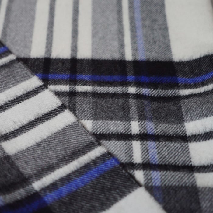 PLST別注》 ジョンストンズ大判ストール ホワイト×ブルー ウール混