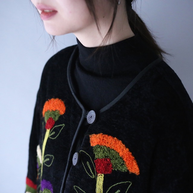 "刺繍×花" loop button design over silhouette velours no-collar jacket