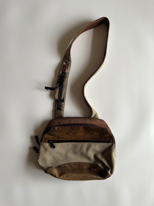 FW1999 MIU MIU DOCKING SHOULDER BAG | triptraproll