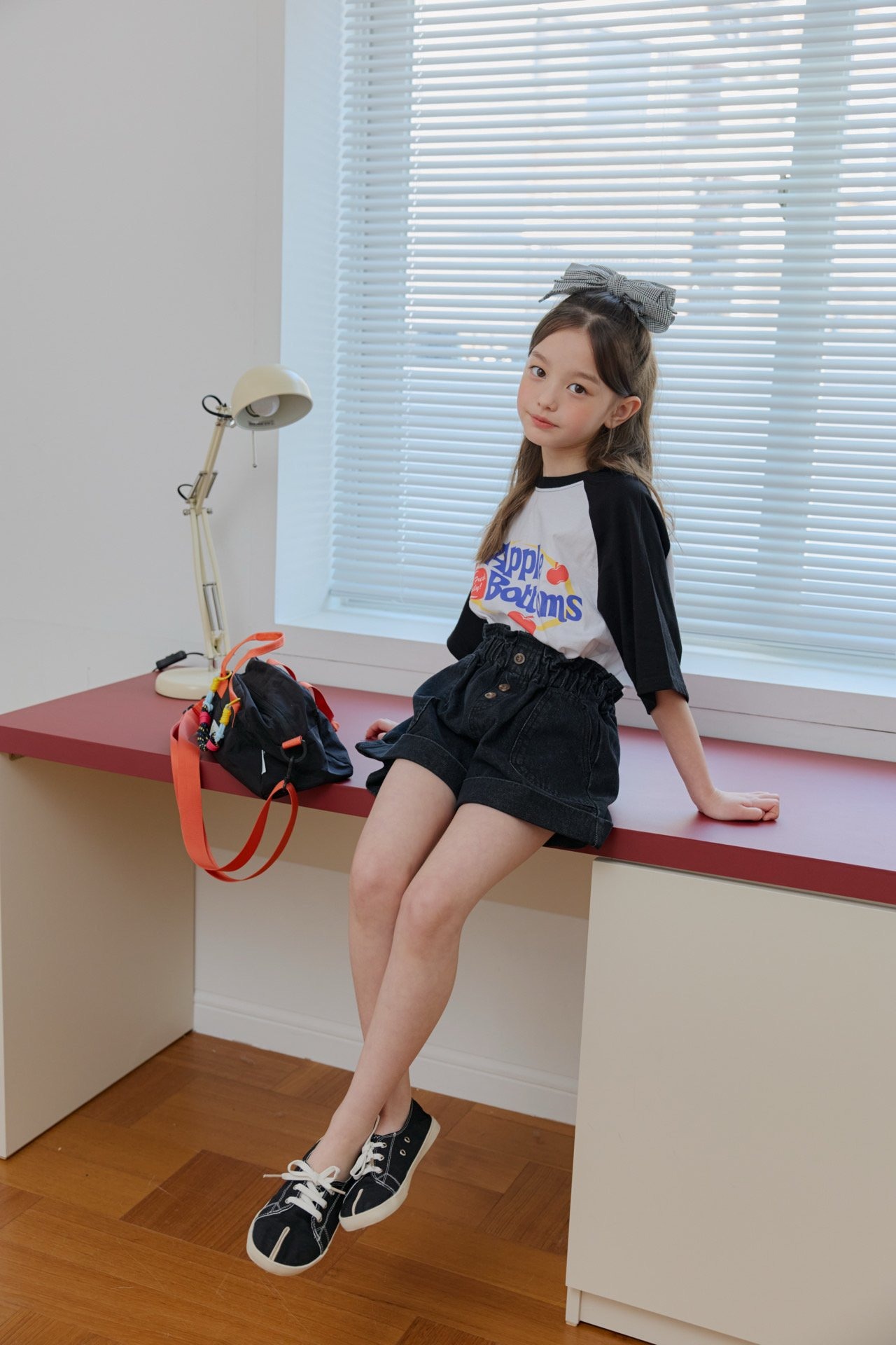 [DOREDORE] Apple Raglan Shirt (17/19) / [도레도레] 애플나그랑티셔츠 (17/19)