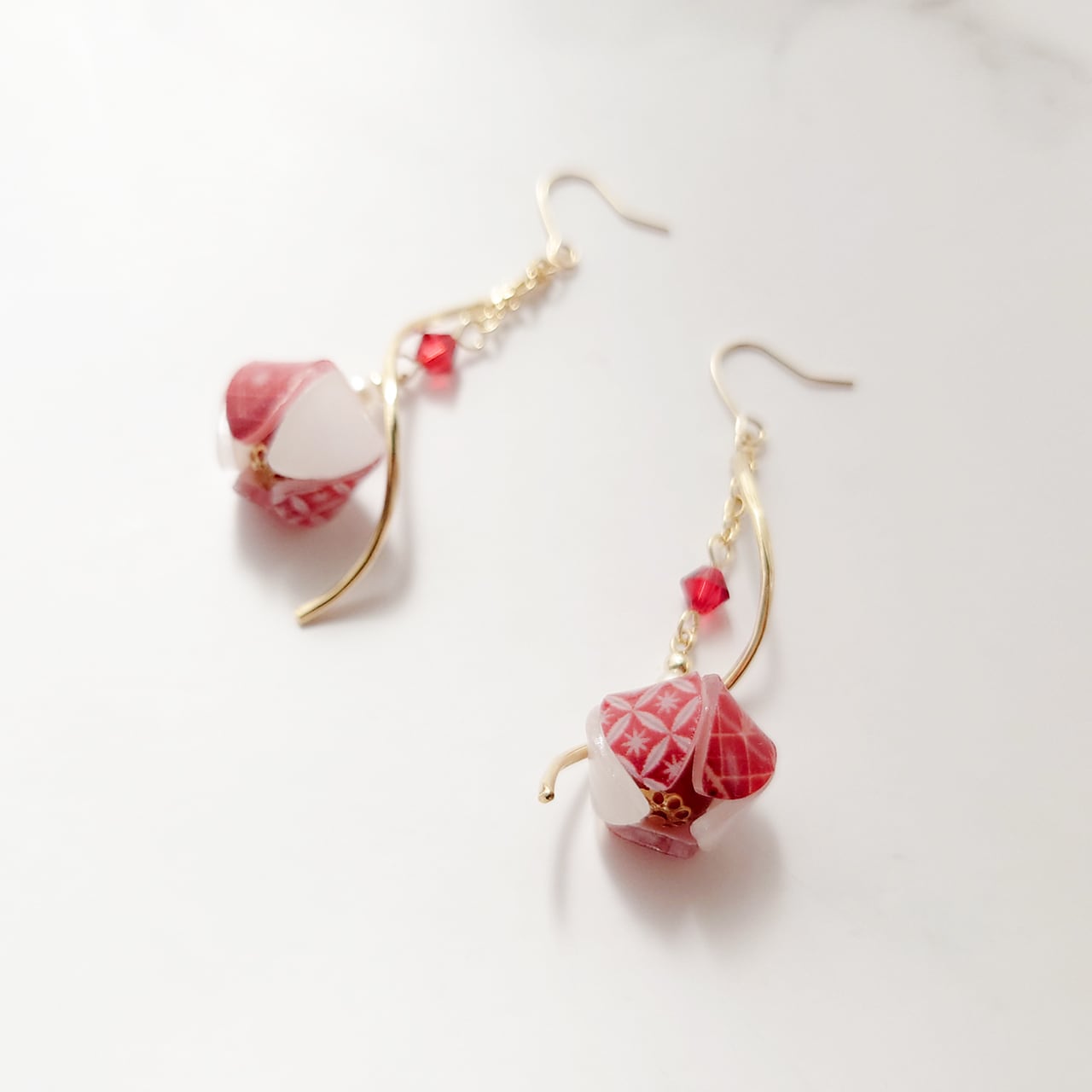 和柄鬼灯-切子柄(赤)-のイヤリング・ピアス