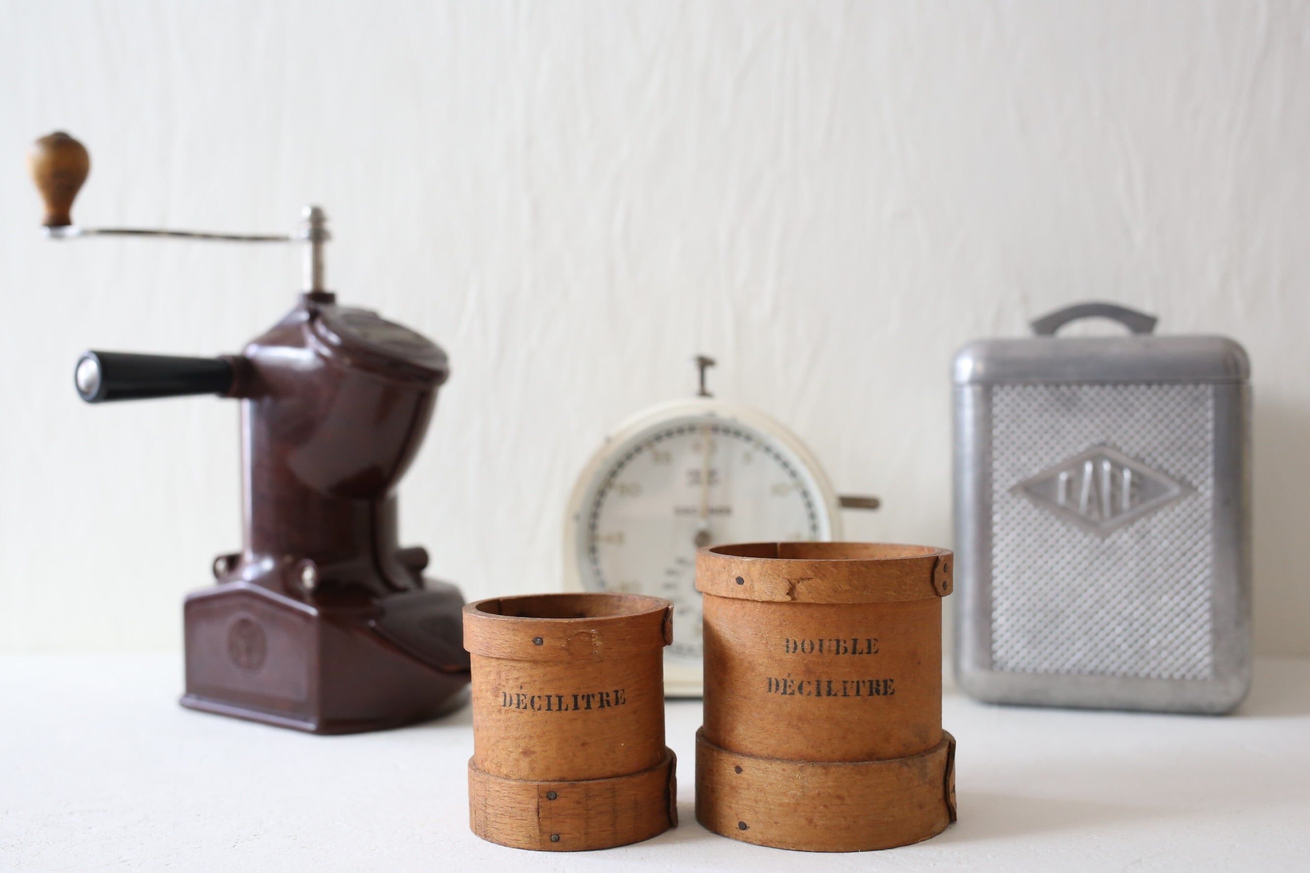 フランス アンティーク ヴィンテージ 木製 計量カップ 2個セット(100ml & 200ml) N-03099