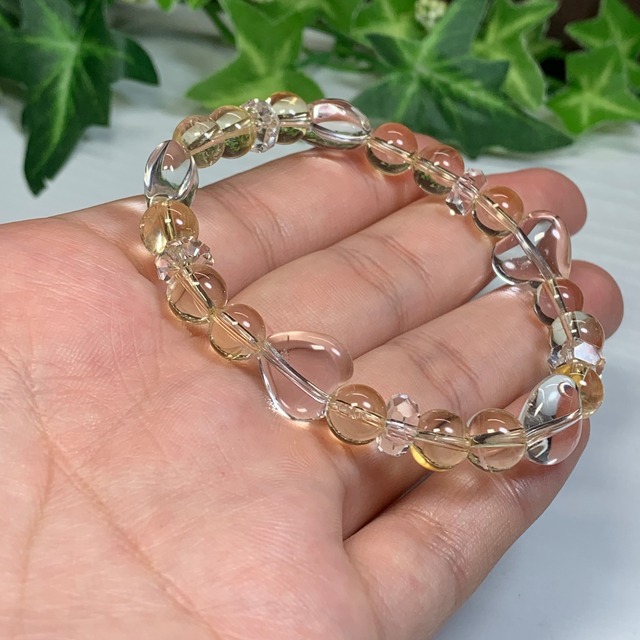 1.ハート水晶×シトリン・デザインブレスレット