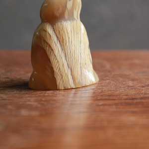 水牛の角で作られたフクロウ 4