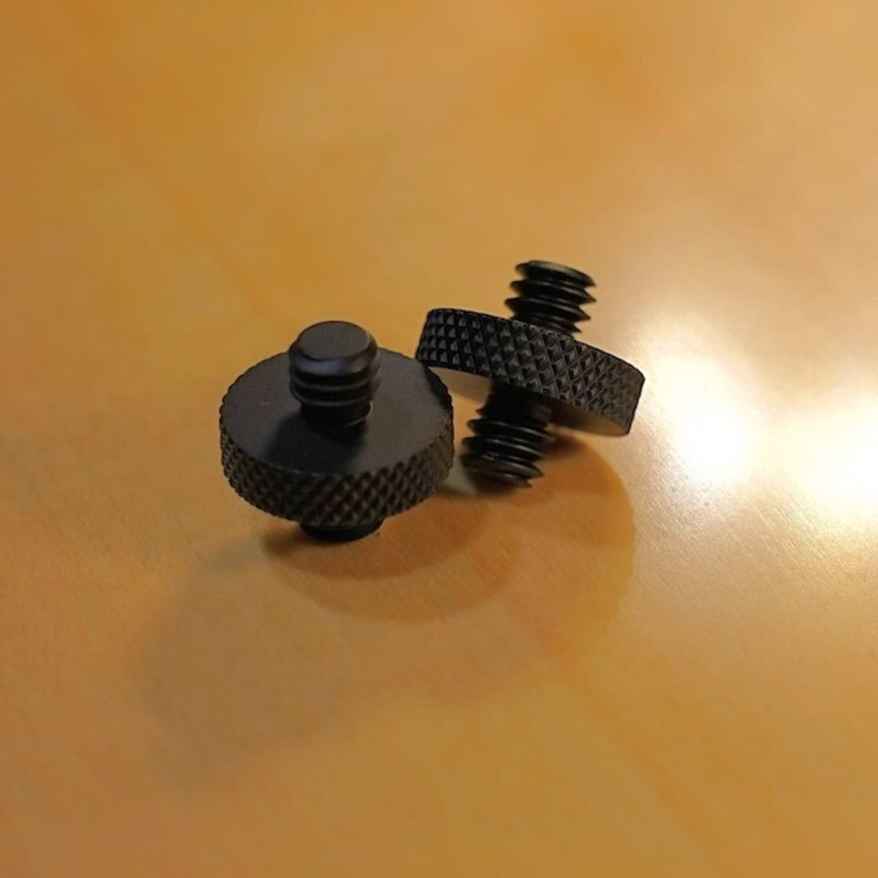 u1/4 カメラスタッドボルトBK