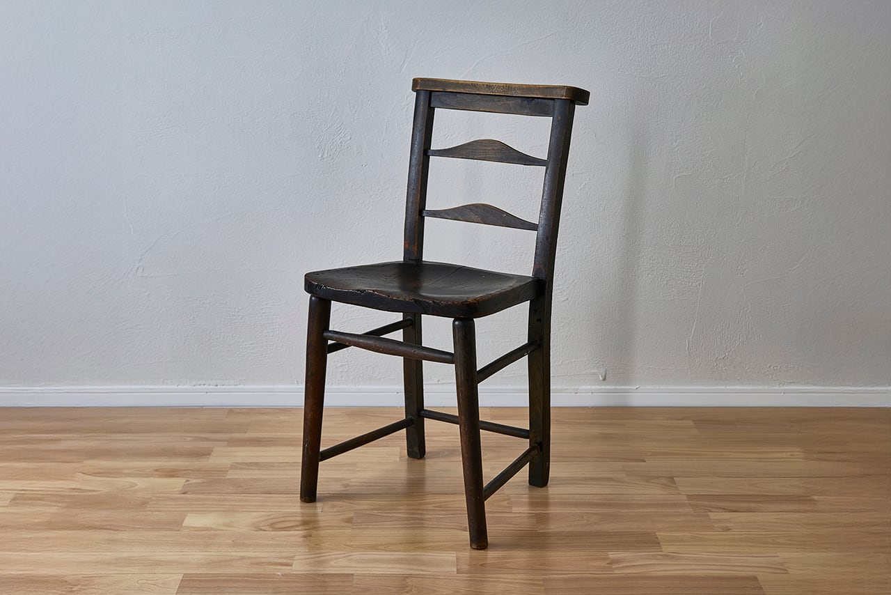 2点 オランダアンティーク 木彫り装飾 木製椅子 チャーチチェア ダイニング 2点 オランダアンティーク 木彫り装飾 木製椅子 チャーチチェア