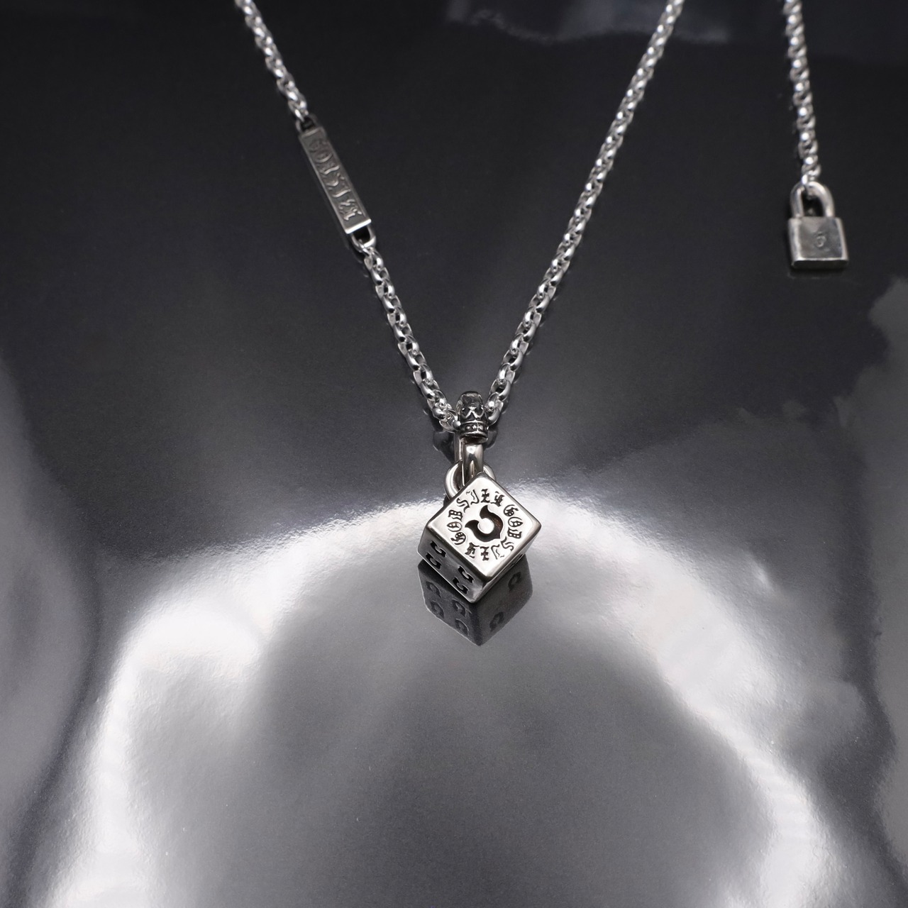 DICE : HORSESHOE #1 NECKLACE with GODSIZE® I.D. TAG / ホースシューダイス #1 ネックレス ゴッドサイズ® I.D.タグ