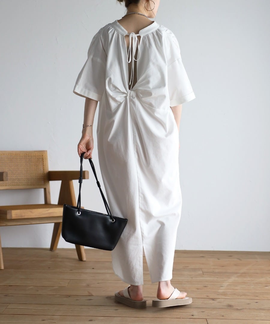 マキシ丈ロングバックデザインワンピ