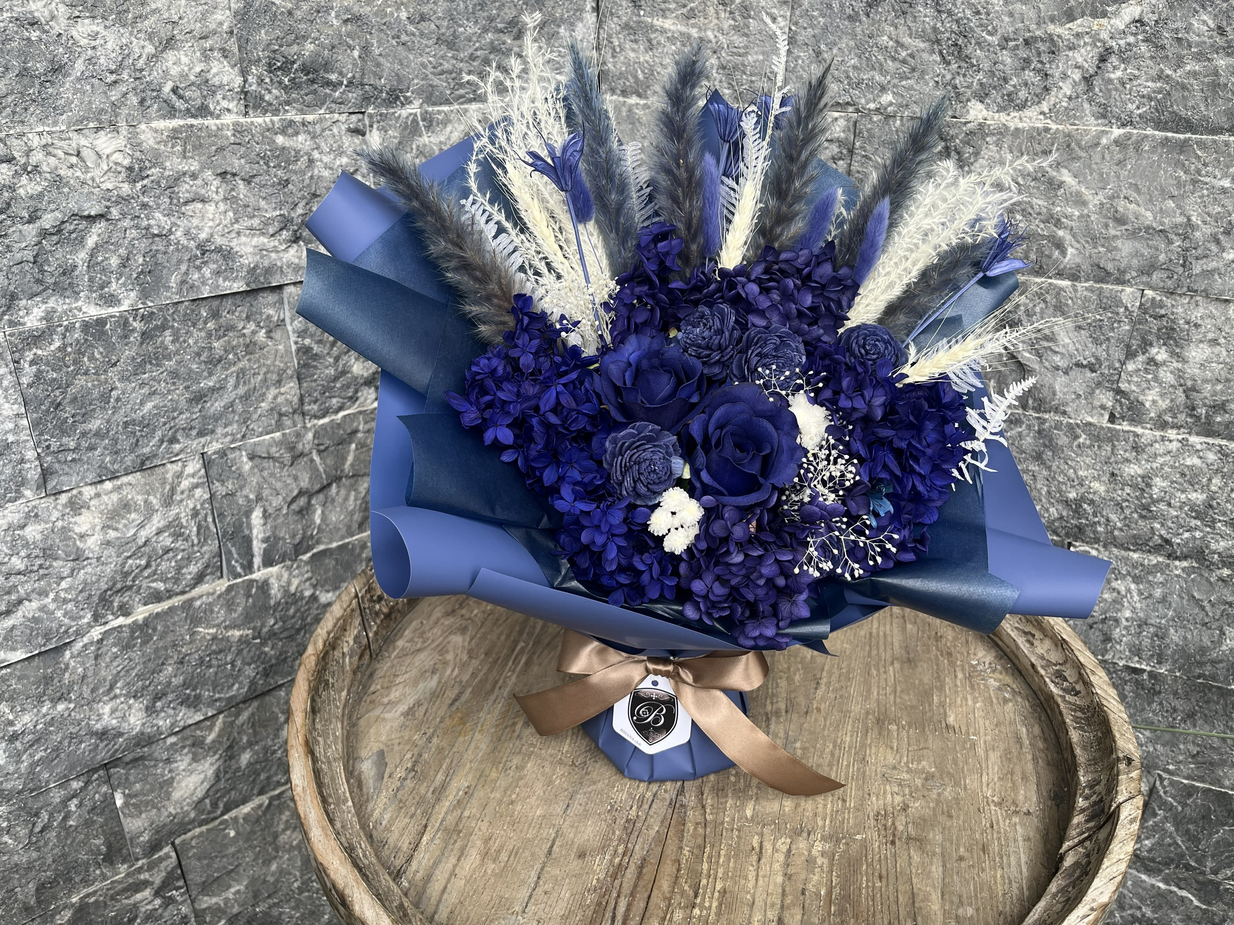 プリザーブドフラワー 花束 ギフト｜スタンディングブーケ（花瓶不要
