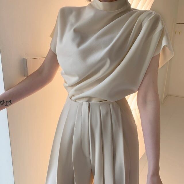 【予約販売】 トップス カットソー ハイネック 半袖 ドレープ レディース アイボリー フェミニン こなれ感 大人可愛い おしゃれ 韓国 通勤 OL 春 夏 デート トレンド S/M