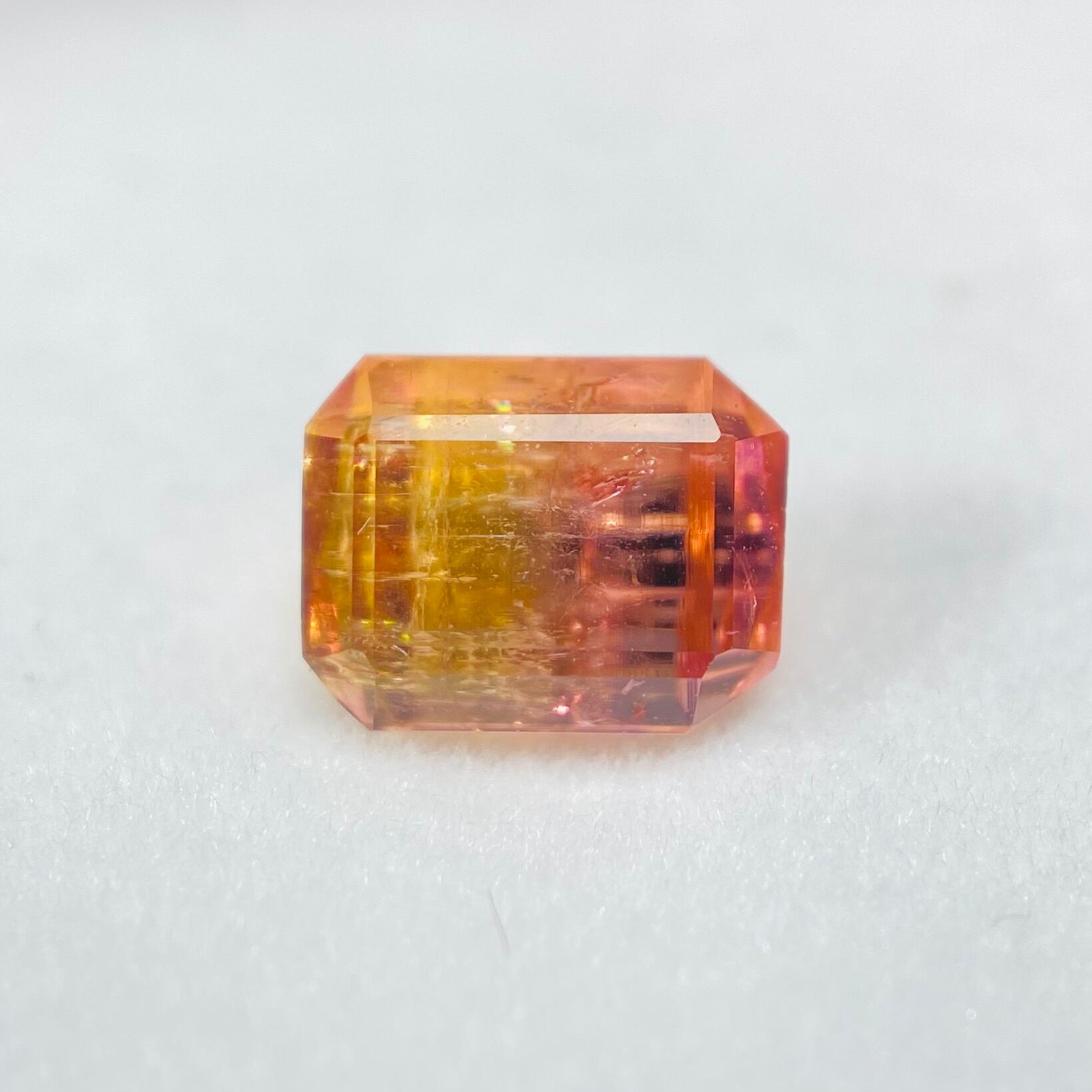 秋の木漏れ日 バイカラートルマリン