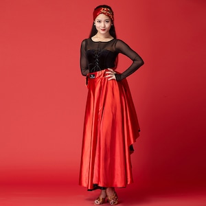 【S103】真っ赤なサテンのパソスカート