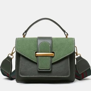 フロントベルトスクエアバッグ　A1367