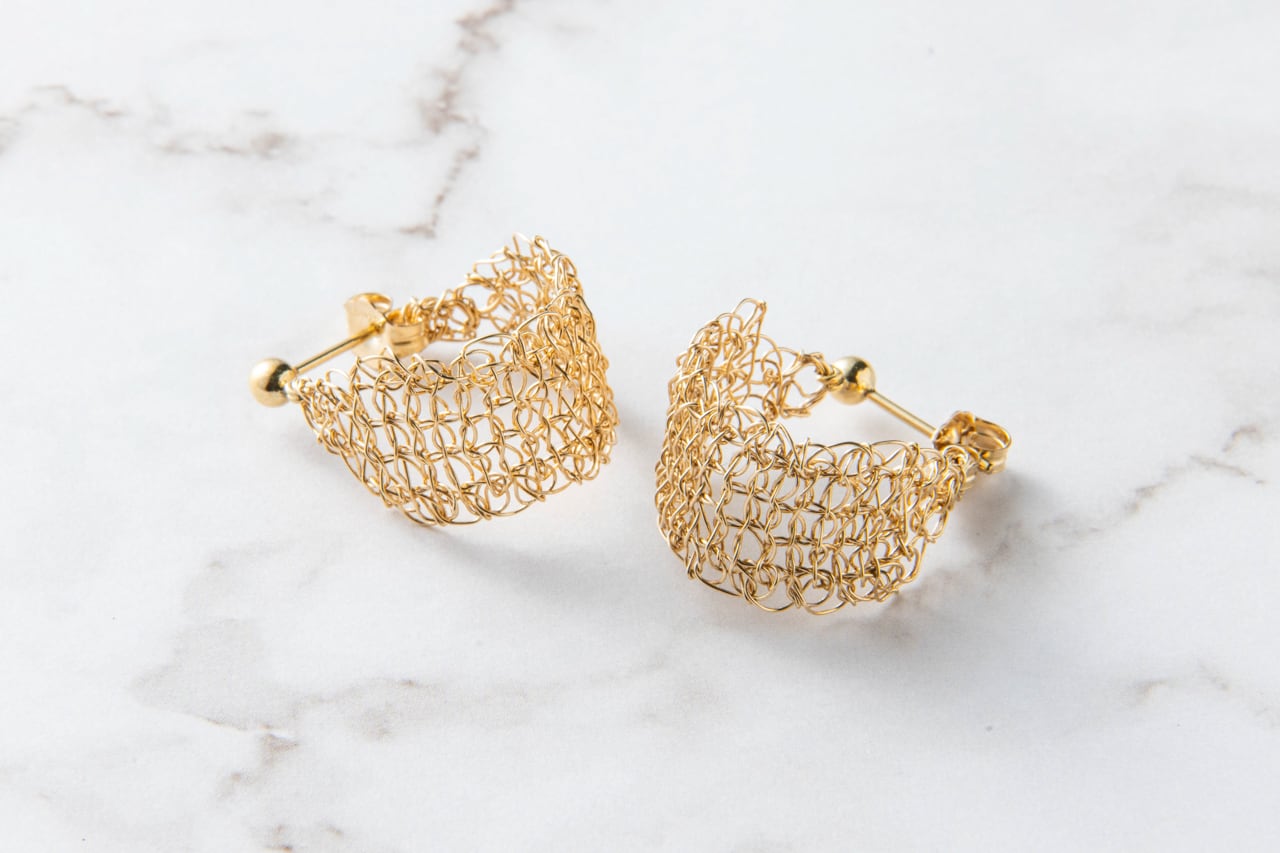 CASUMINO ワイヤークロッシェ リーフピアス／イヤリング | 中村江里子