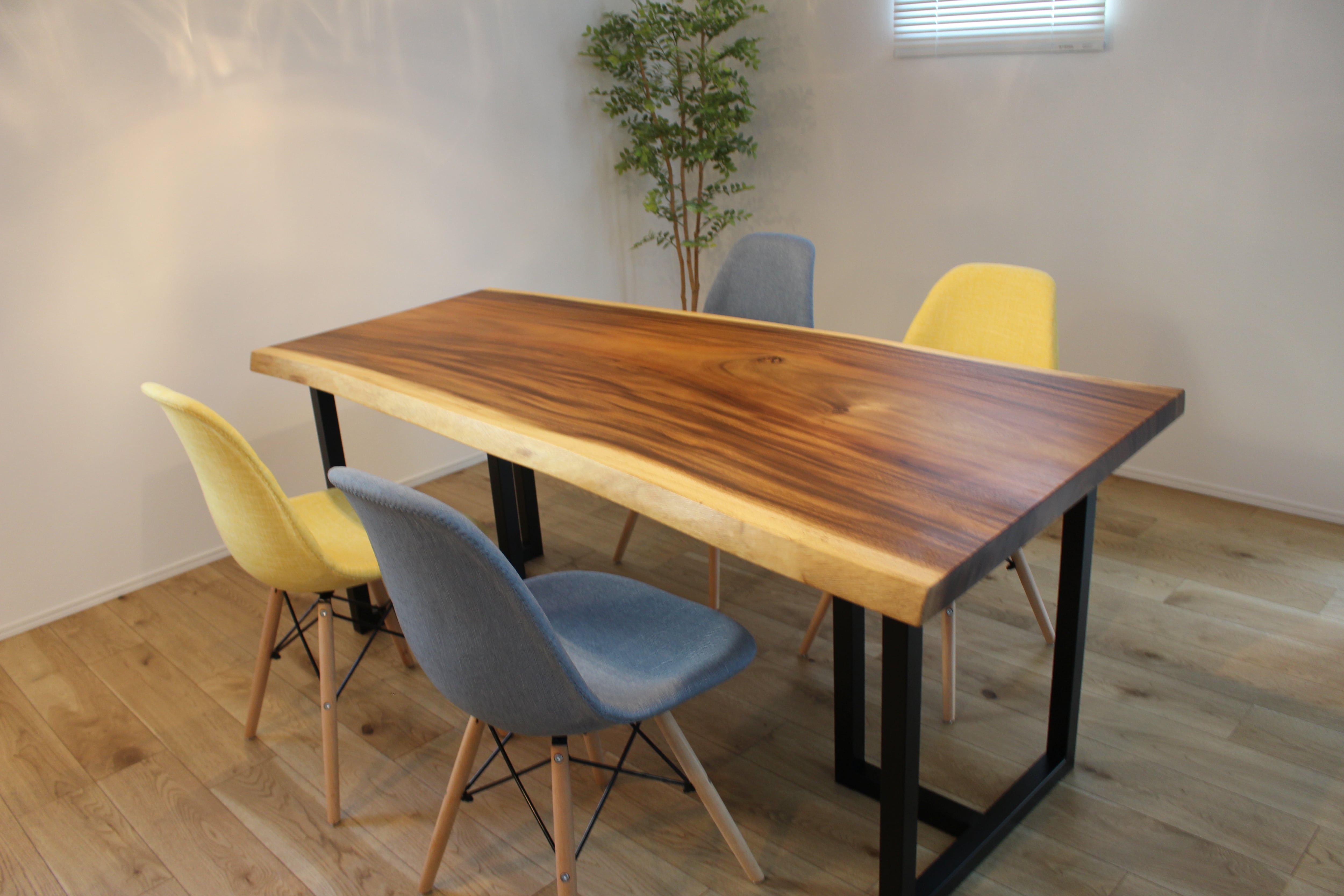 樹種のご紹介 | 千年家具 - 一枚板 テーブル専門店