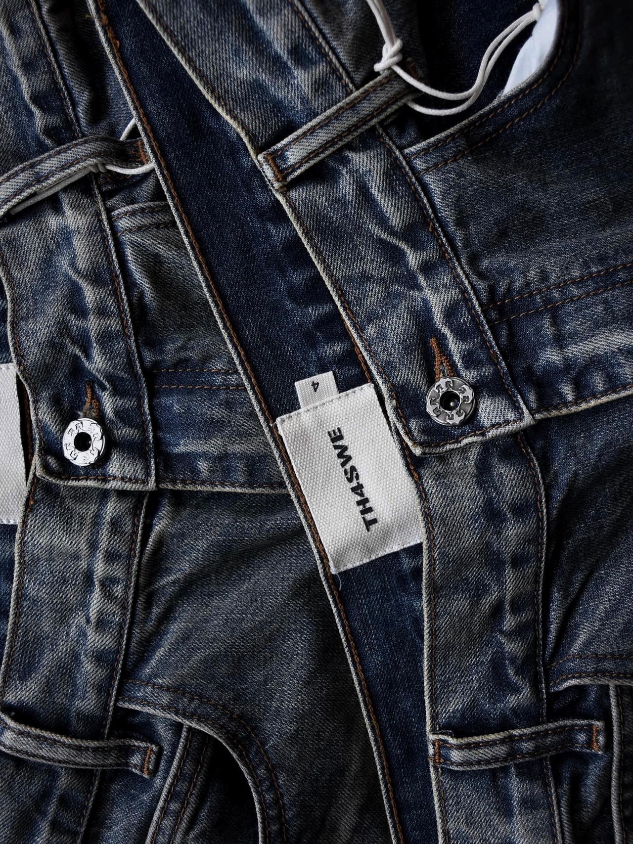 【TH4SWE】Distressed Dirty Wash Carpenter Jeans