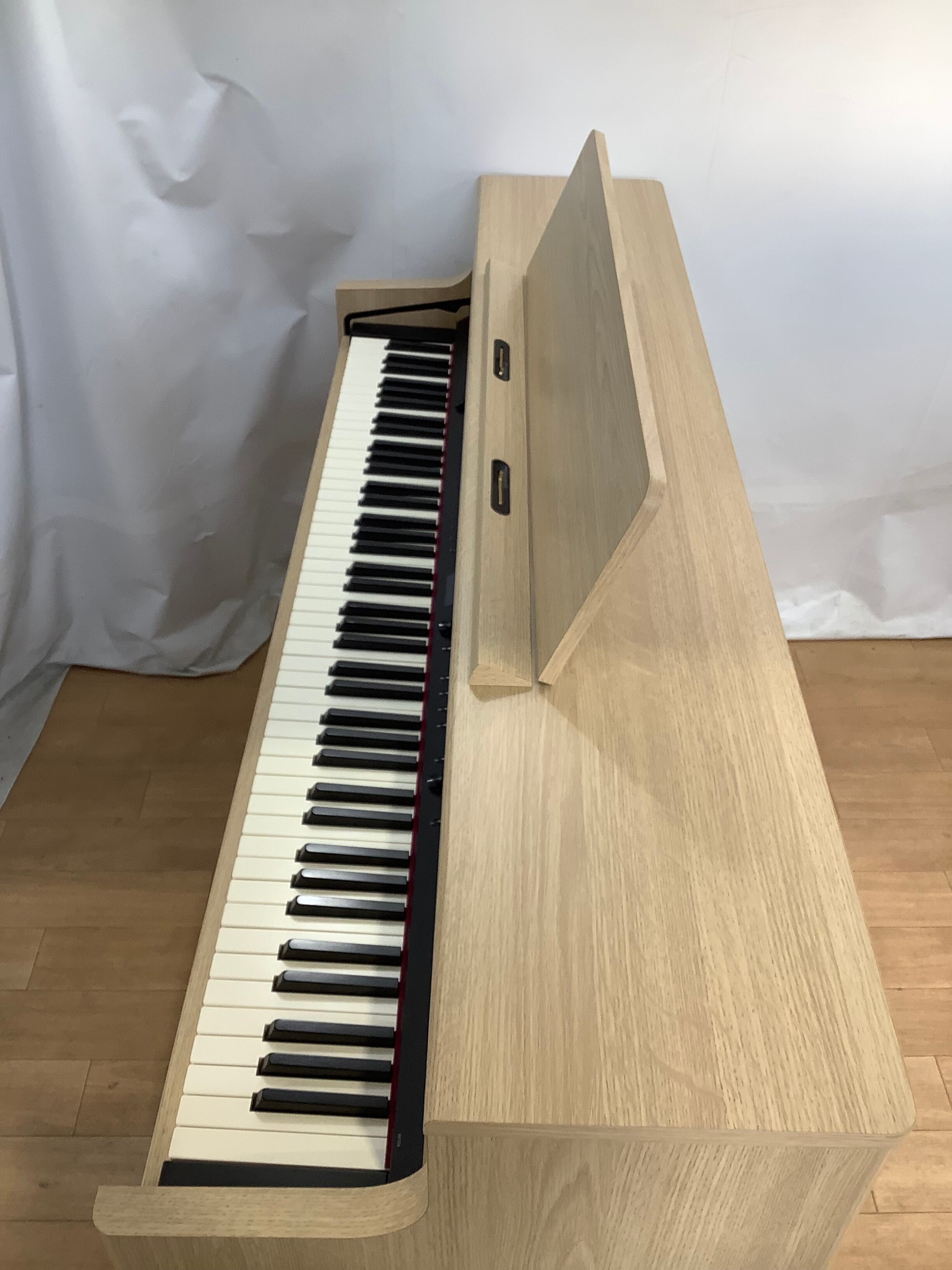★66035【電子ピアノ】ROLAND HP704LA 19年製 ☆66035【電子ピアノ】ROLAND HP704LA 19年製 | リユース専門店