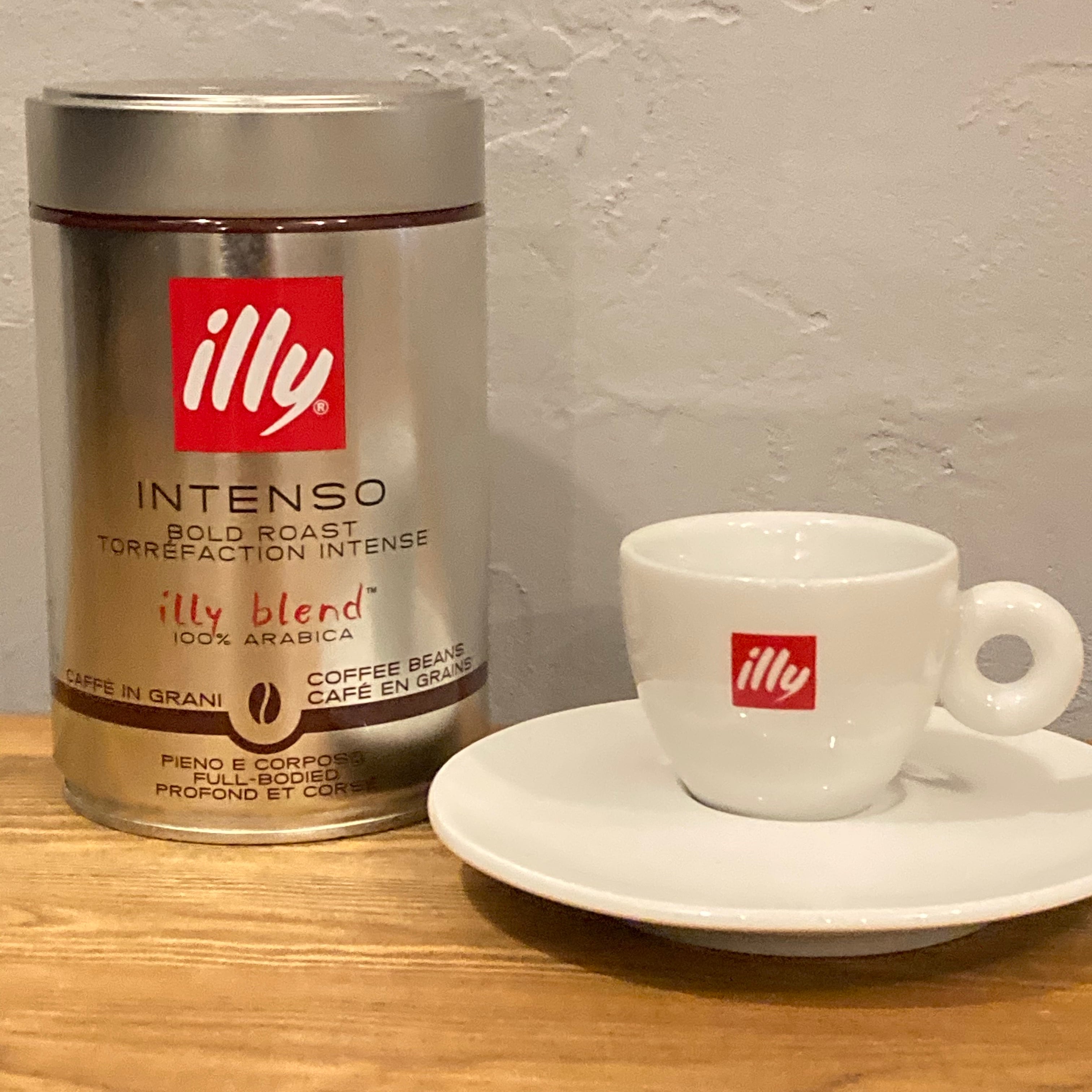 illy エスプレッソカップ&ソーサー | Life is sharing. illy エスプレッソカップ&ソーサー | Life is sharing.