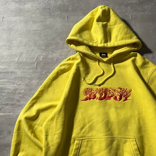 STUSSY / fire logo hoodie size L