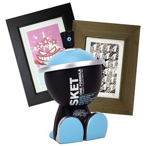 Cyan Formula Canbot with art frame by Sket-One
