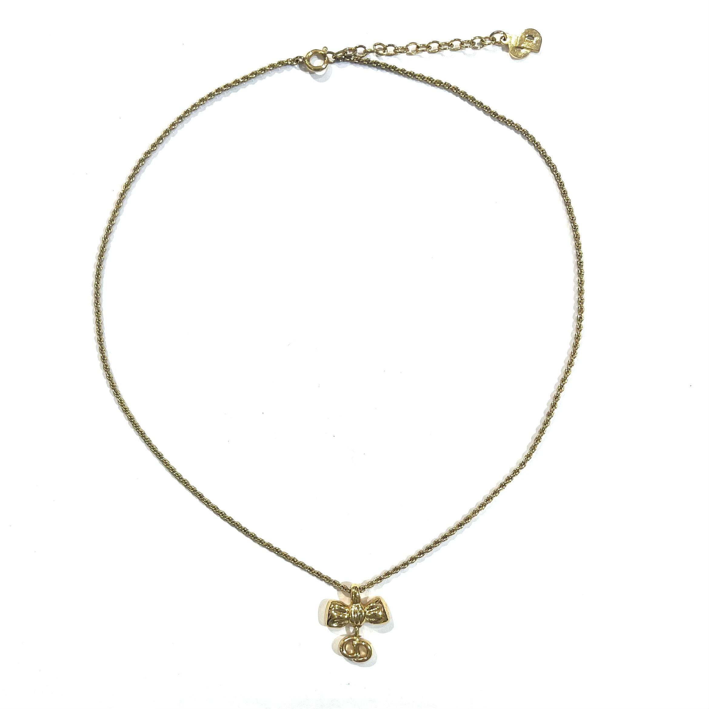 Christian Dior】2237 DIOR ロゴ CDリボン×CDチャームネックレス