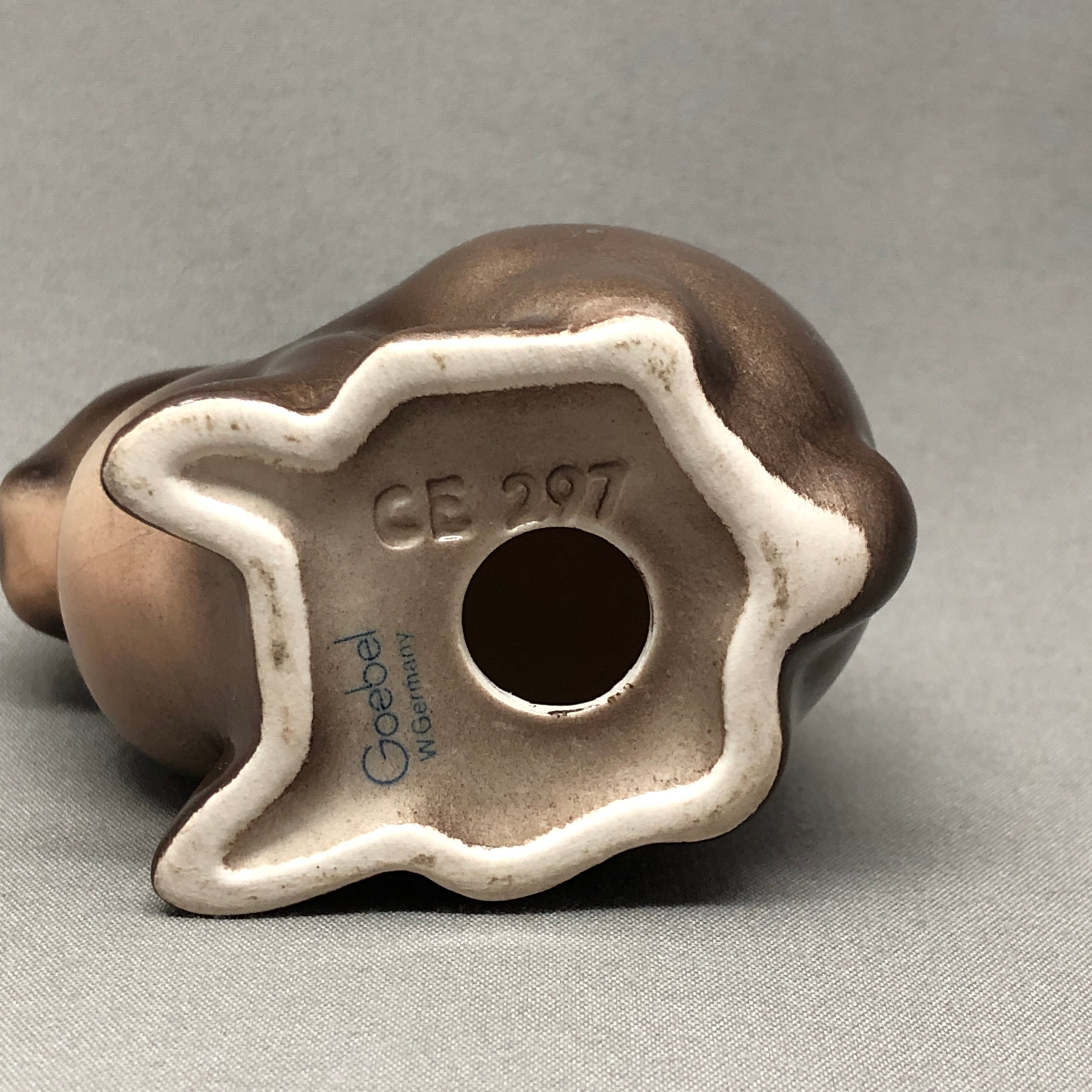 ドイツ Goebel ゲーベル うさぎ 兎 ウサギ フィギュリン