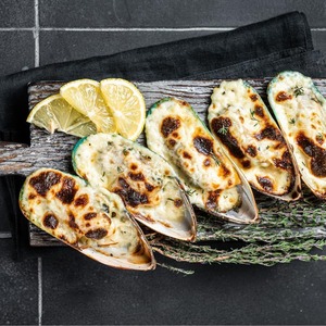イタリア産 ゴルゴンゾーラ ドルチェ DOP 1kg｜フレッシュカット ブルーチーズ｜業務用・大容量 Italian Gorgonzola Dolce DOP 1kg – Grassfed Mild Blue Cheese | Whole & Bulk