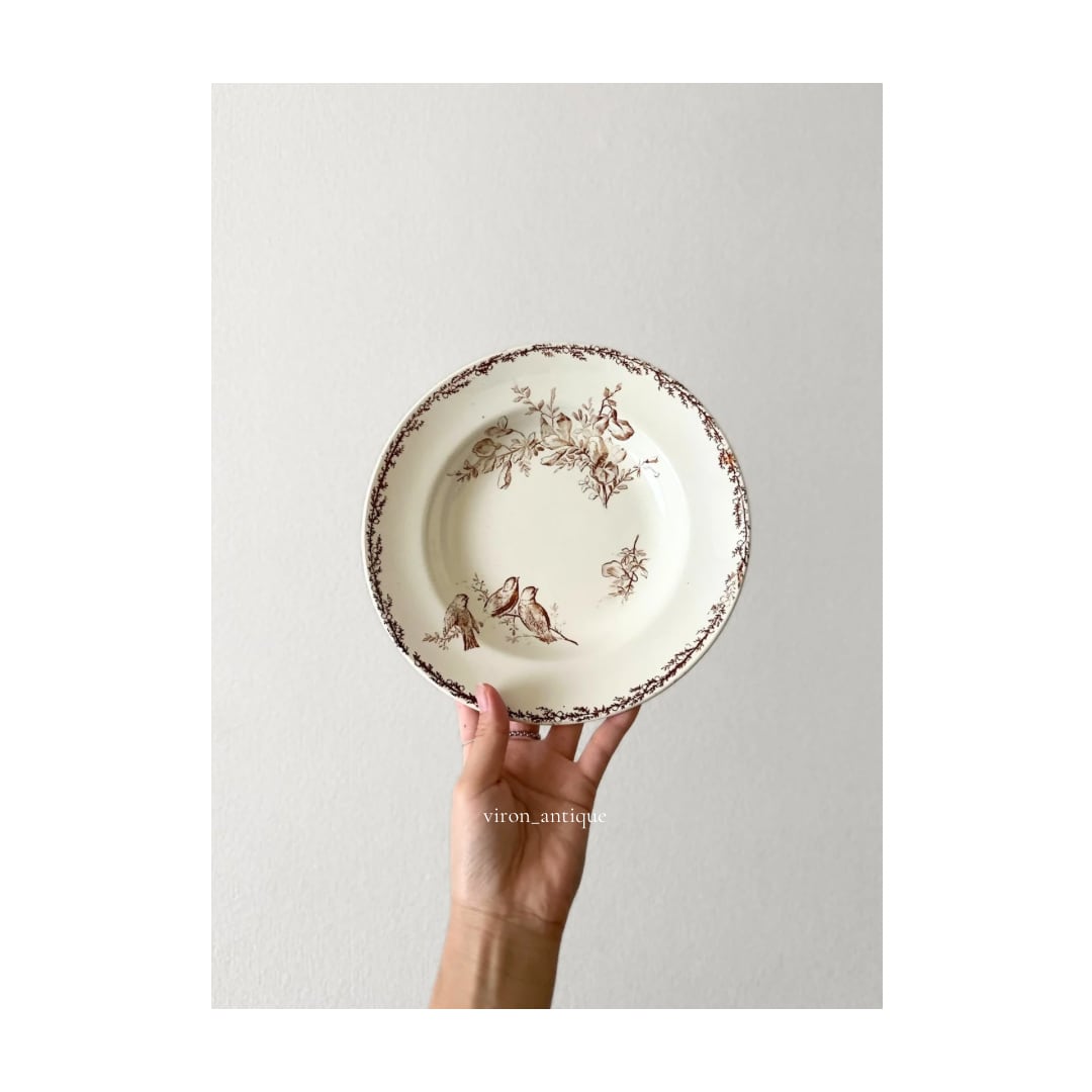 美品　クレイユモントロー　レリーフ　平皿　フランスアンティーク 美品 クレイユモントロー レリーフ 平皿 フランスアンティーク 2025年
