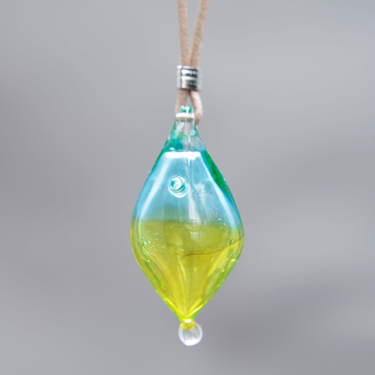 アロマペンダント f10c916377fbf42b6e06162d742ef8