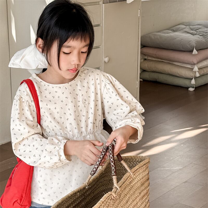 レース切り替えしフラワートップス