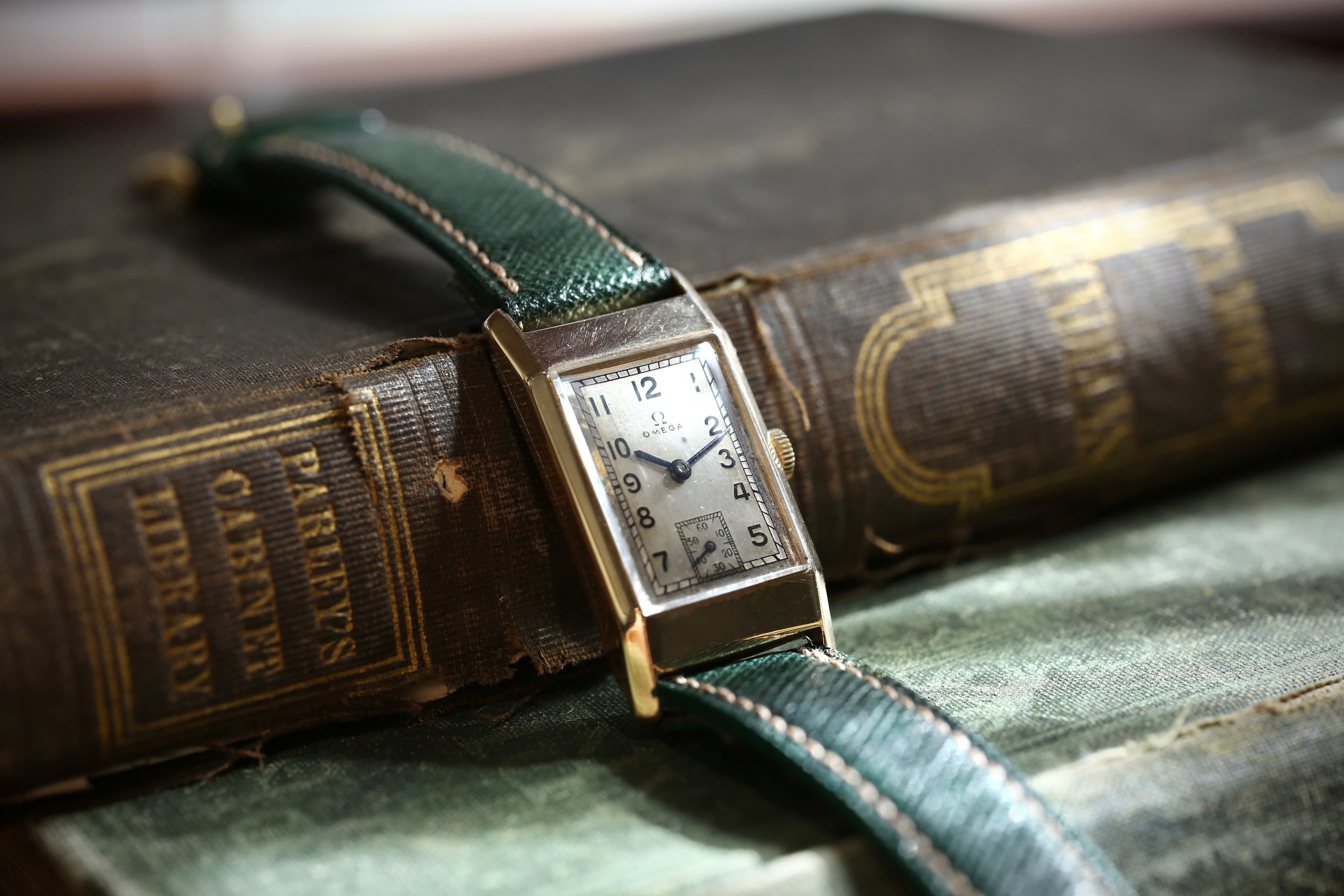 OMEGA】 1930's オメガ レクタンギュラー 9金無垢 ブリティッシュ
