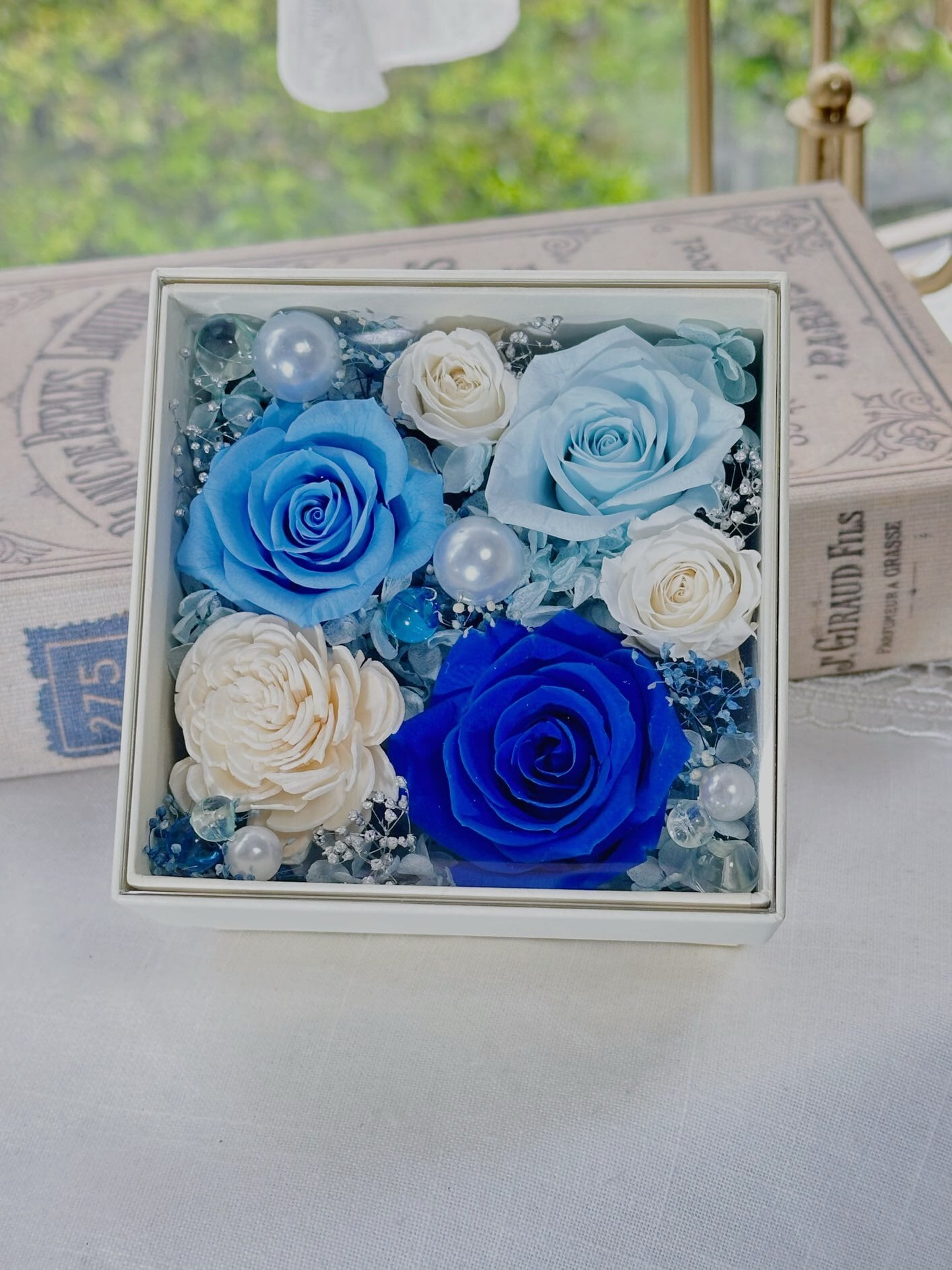オルゴール　プリザーブドフラワー青いバラブルーローズ　星に願いをフラワーボックス オルゴール プリザーブドフラワー青いバラブルーローズ 星に願いを