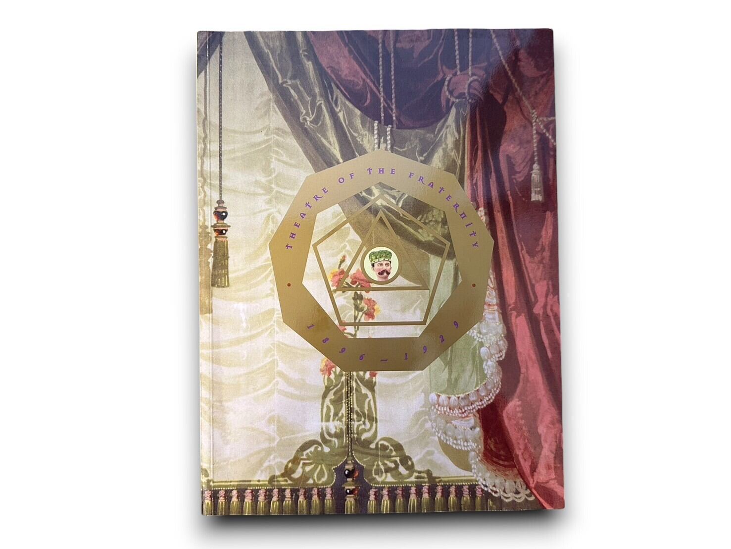 【SS093】Theatre of the Fraternity: Staging the Ritual Space of the Scottish Rite of Freemasonry, 1896-1929(1997) / C. Lance Brockman