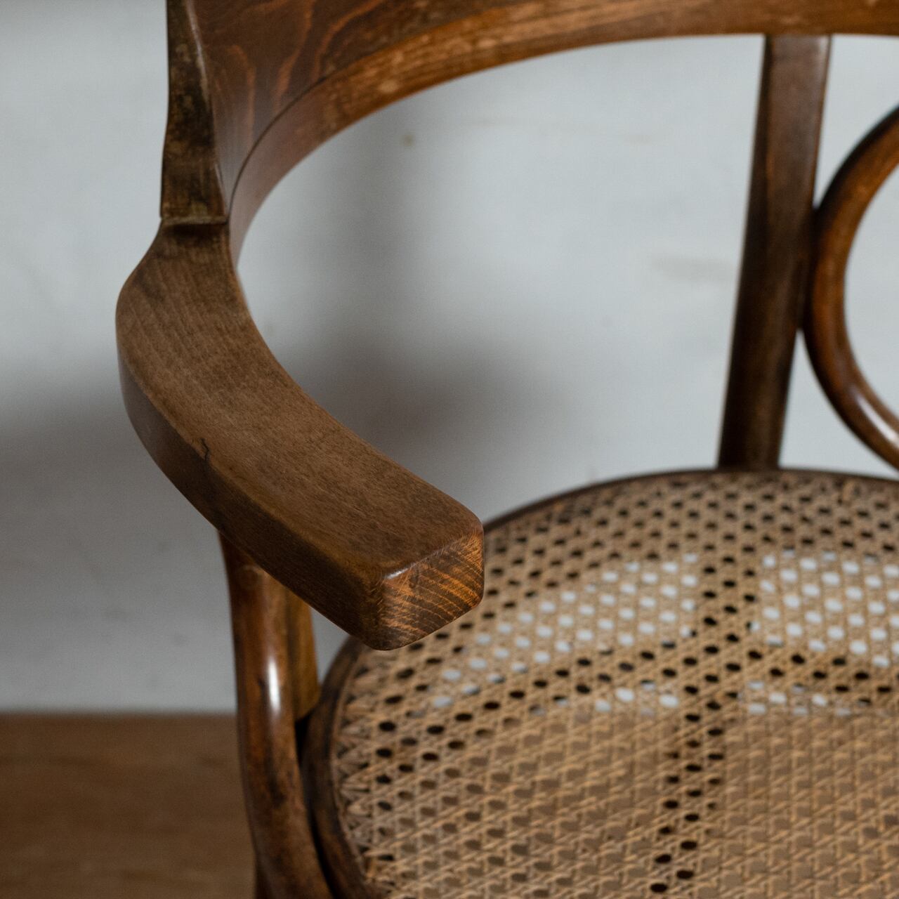 Bentwood Arm Chair【B】 / ベントウッド アーム チェア 〈ダイニング
