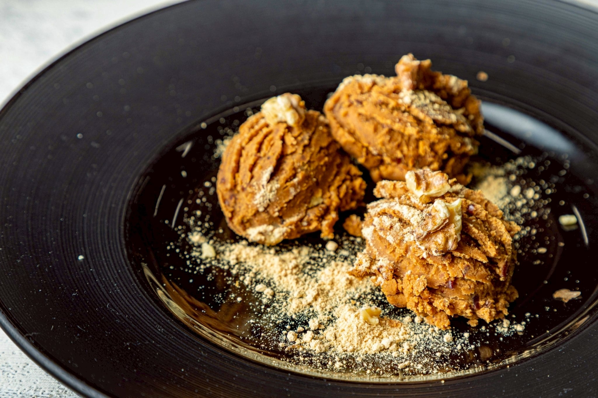 マダムきな子のクルミ団子