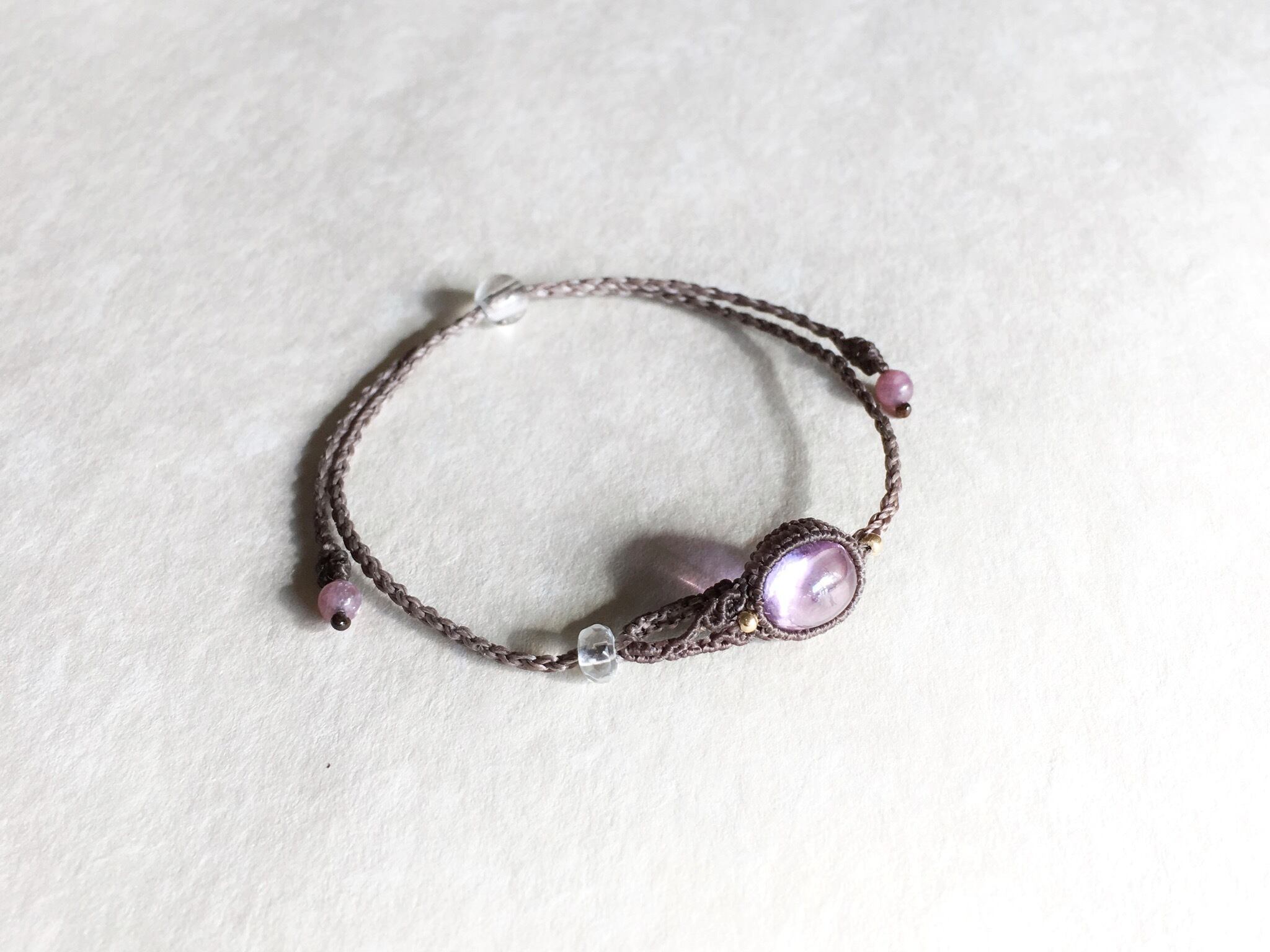 クンツァイト macramé bracelet