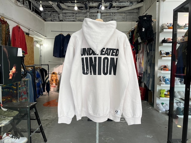 UNDEFEATED × UNION SWEAT HOODIE LIGHT GREY LARGE 08560