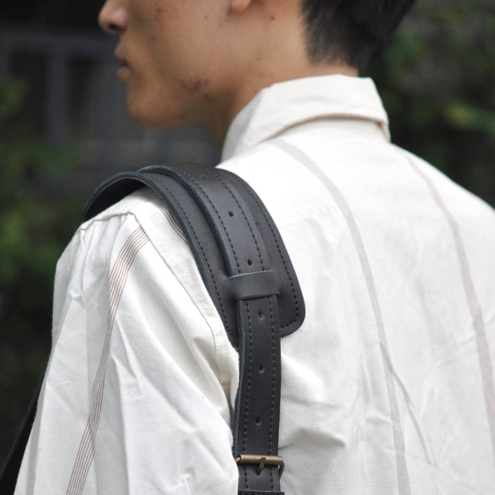 John Woodbridge and Sons Makers 12inch computer bag (brown