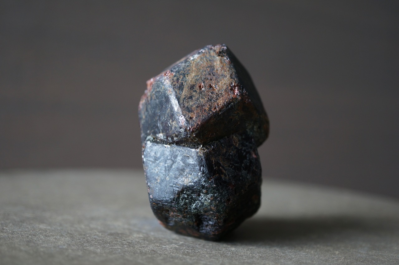 アフガニスタン産アルマンディン・ガーネット Almandine Garnet 2323