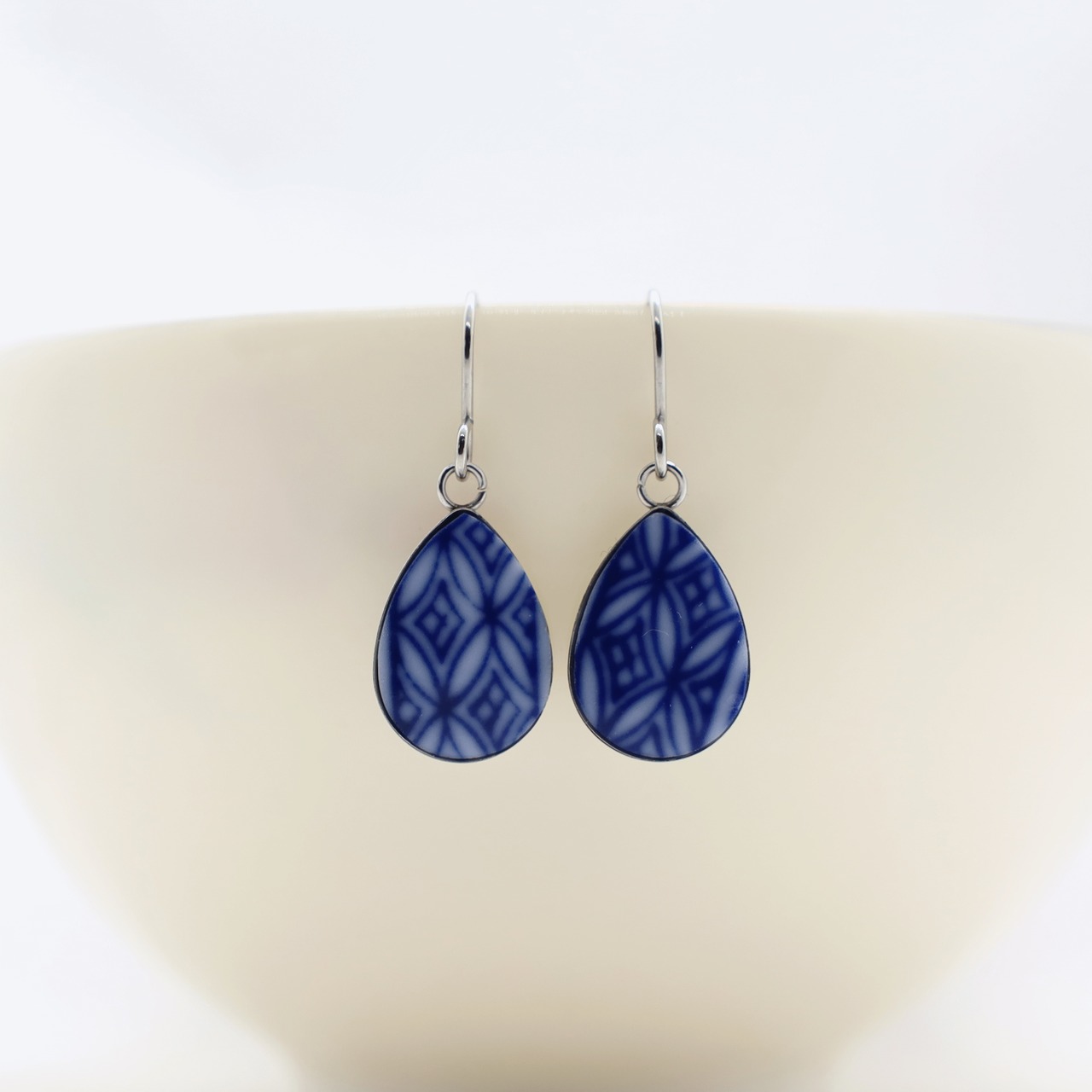 Framed earrings19
