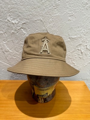 NEW ERA (ニューエラ) - BUCKET-01 MLB TONAL LOGO LAA (バケット-01 MLB トナル ロゴ ロサンゼルス・エンゼルス)