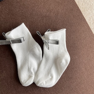 GOODSシルバーリボン付きソックス