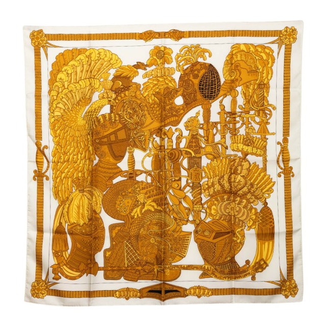 エルメス カレ90 ARMETS en PANACHE 羽飾りの兜 スカーフ 大判 アイボリー ゴールド シルク レディース HERMES 【中古】