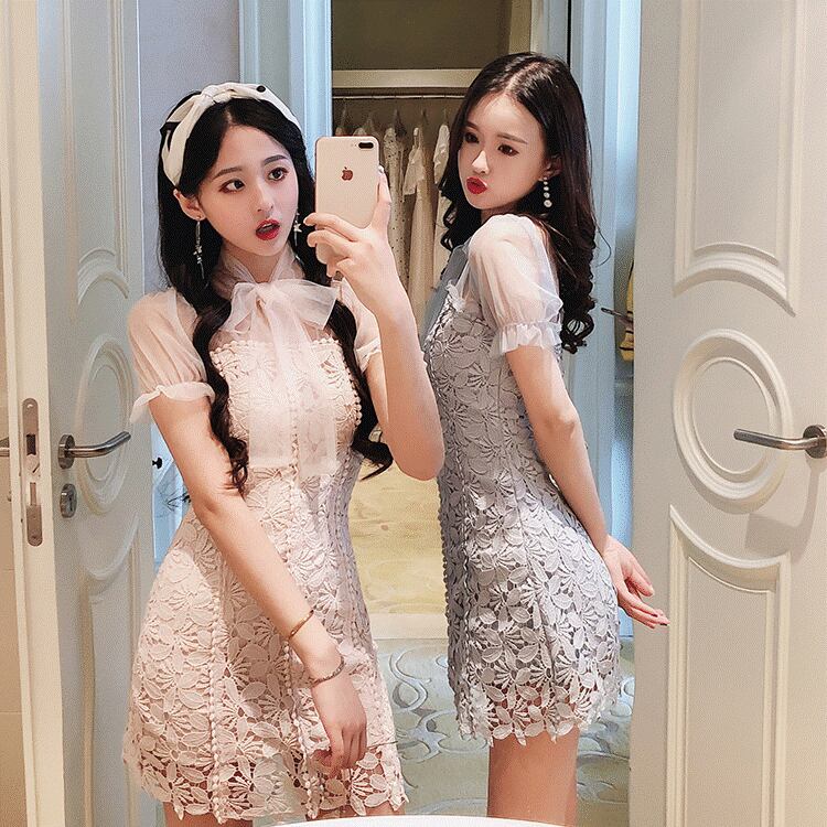 ワンピース 青 ピンク 白 ワントーン シフォン リボン 刺繍 レース 花柄 スリム 半袖 ガーリー 大人 可愛い キュート オシャレ フェミニン お出かけ パーティー 二次会 デート ディナー 春夏 Sea Sign Post