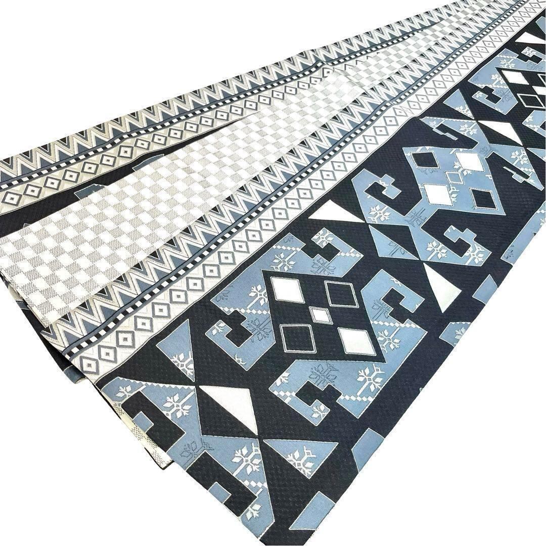 袋帯 美しい幾何学模様 銀糸 ガード加工 青褐色 O-3670 | リユース着物  