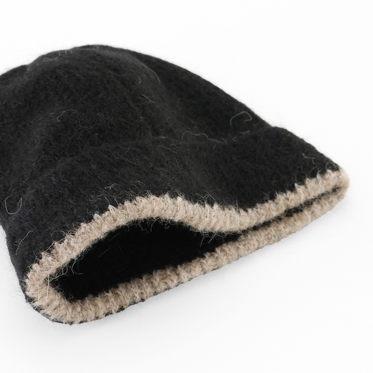 ふんわり軽やかなアルパカ 配色キャップ（3色）