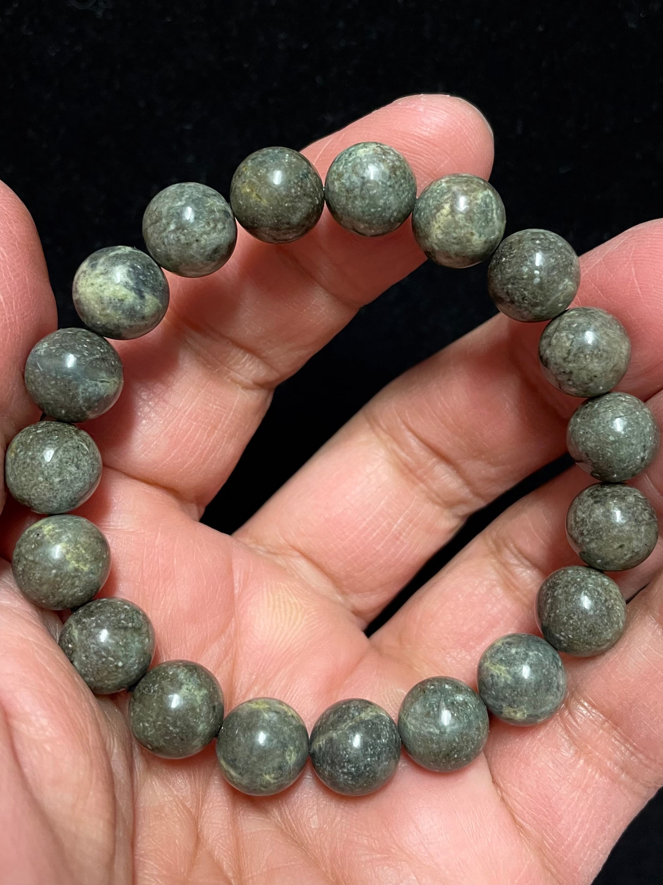 1) 超瞑想！「グレイシアライト・ブルーアイス」11mmブレスレット