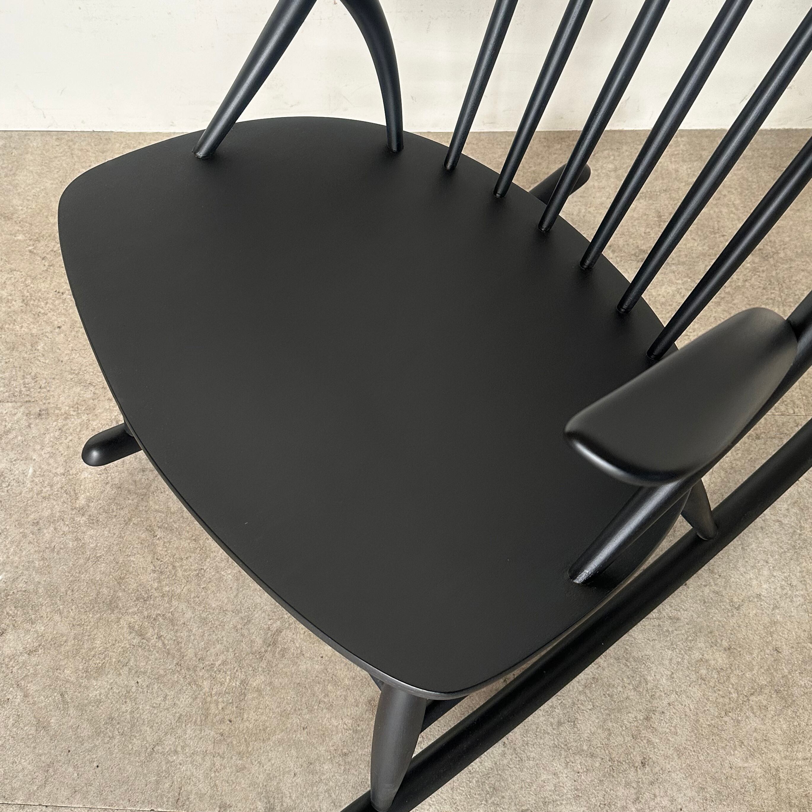 Rocking chair Model IW3 by Illum Wikkelsø for Niels Eilersen