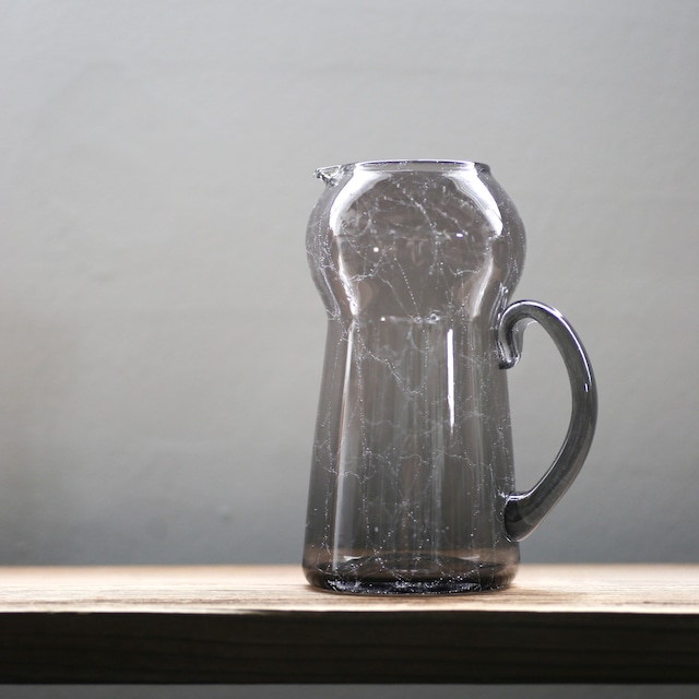 nora - glassworks - kokeshi pitcher M / grey (made in Japan)